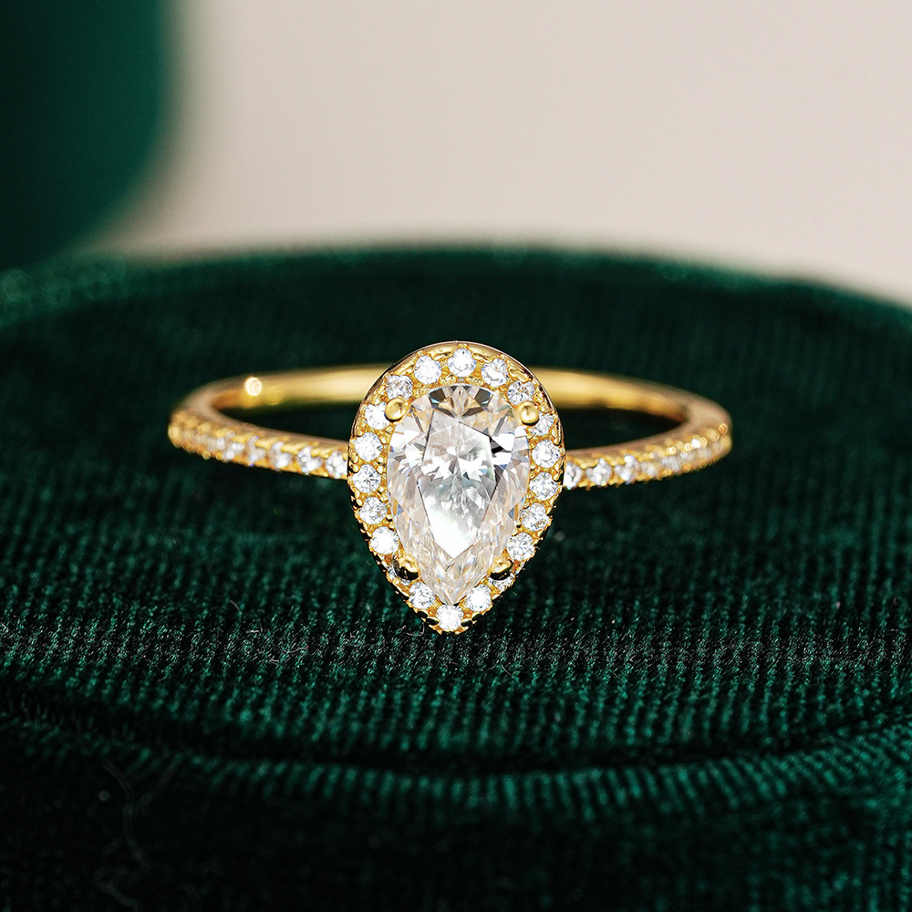 KyanGem Real 18K Gold Moissani - Moissanite Engagement Ring 1 Carat 评论和价格